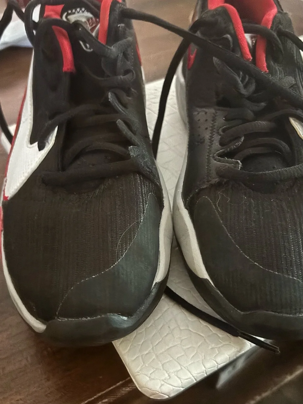Nike Black and Red Women's Athletic Shoes